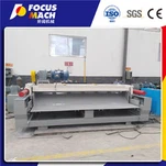 Máquina de descascamento rotativa para folheado de madeira